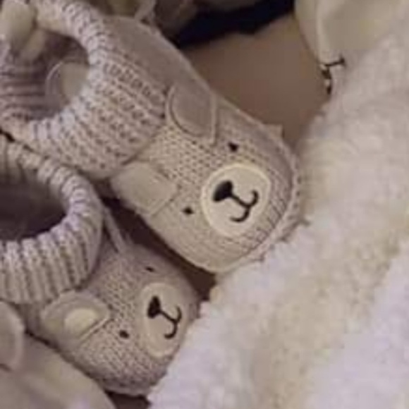 Carter's Other - Newborn Knit 0-3m Baby Bear Booties! Carters!